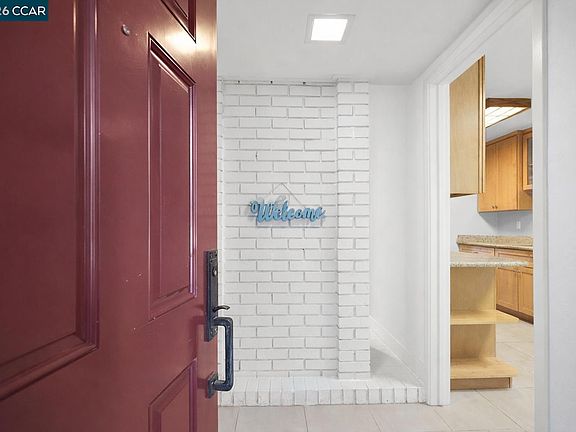 3rd image of 651 Moraga Rd APT 13