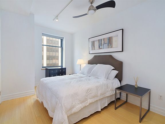 3rd image of 110 Livingston St APT 9C
