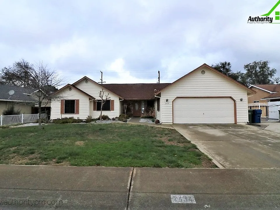 2434 Castlewood Dr