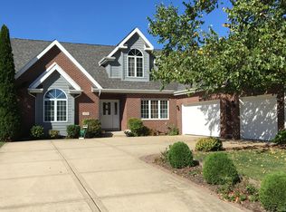 10226 Idlewild Ln, Highland, IN 46322