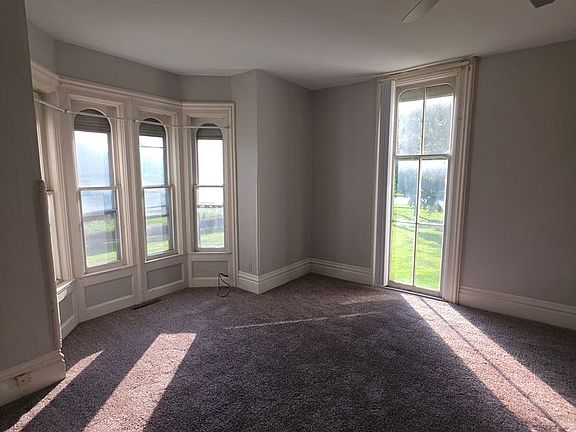 5th image of 405 W Ferry St APT 1