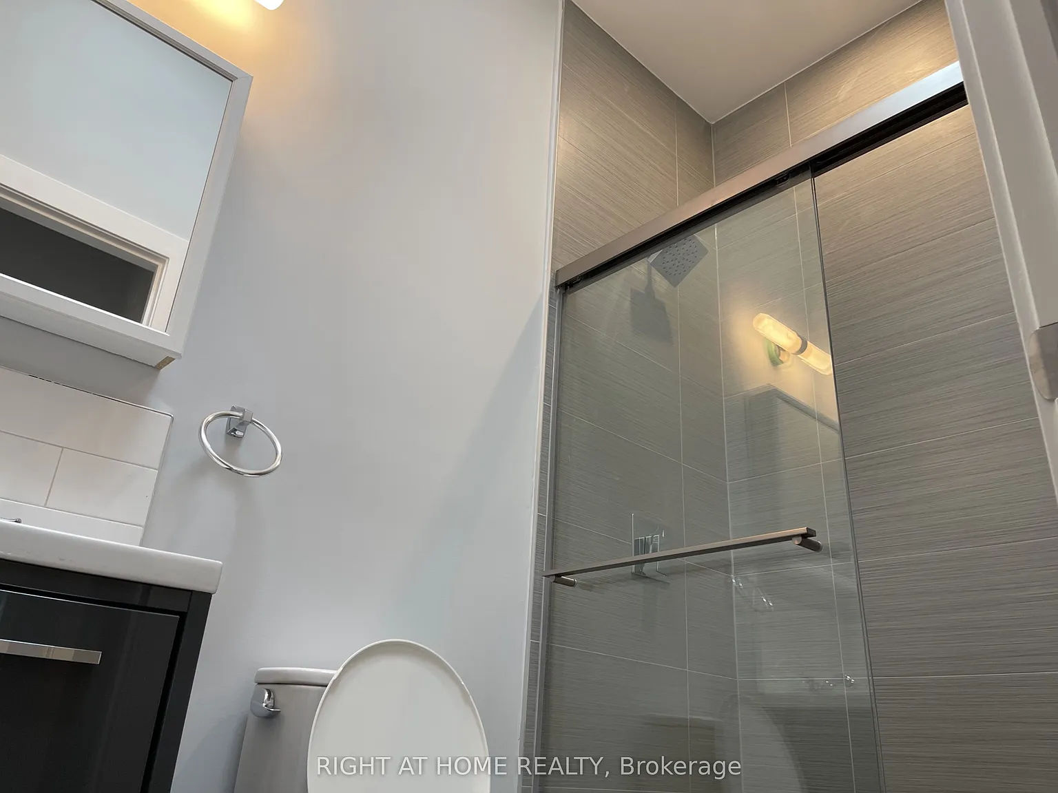 4 bed, $3,899 — Photo 4