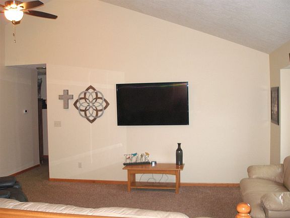 5th image of 1704 W 12th Street Pl
