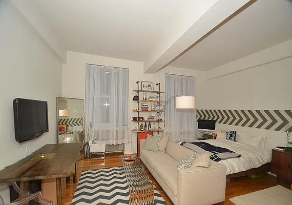 Rented by Buchbinder & Warren | media 34