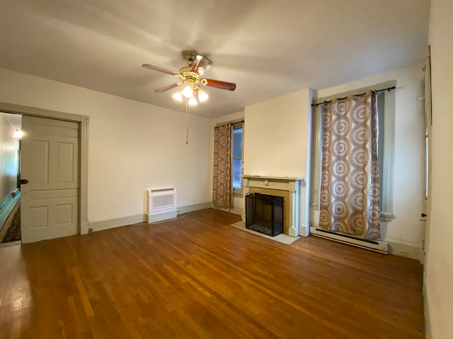 1 bed, 610 sqft, $1,450 — Photo 4