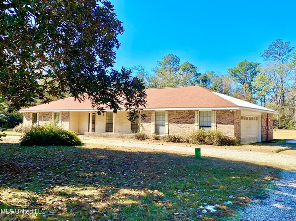 174 Lake David Dr, Picayune, MS 39466
