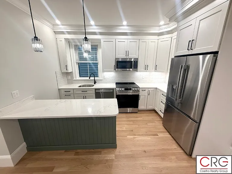 170 Webster Ave #1 — Photo 6