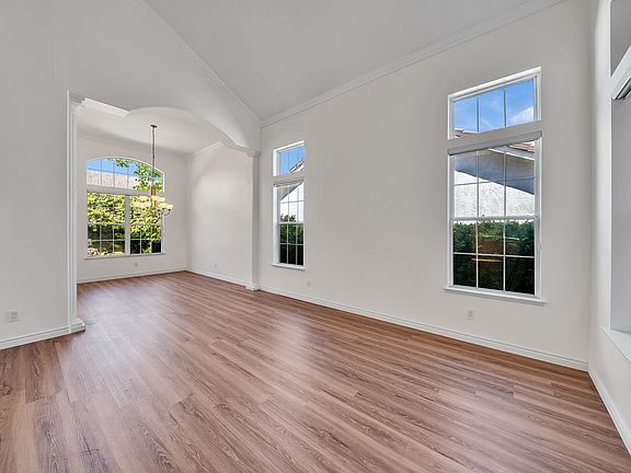 5th image of 2357 Laurelwood Dr