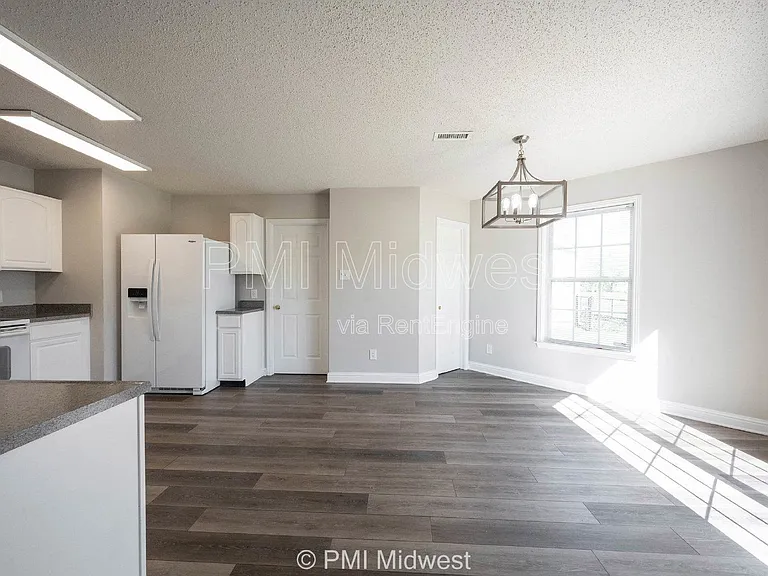859 Runnymede Dr — Photo 11