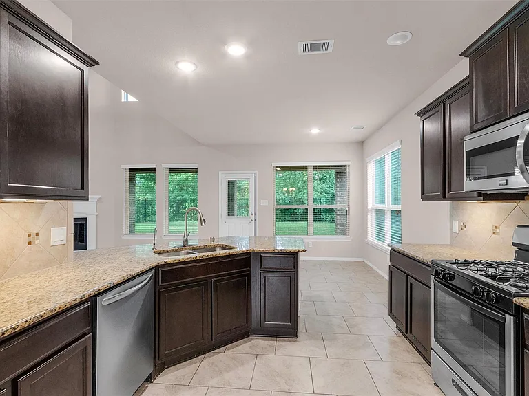 5340 Pointe Spring Xing — Photo 11