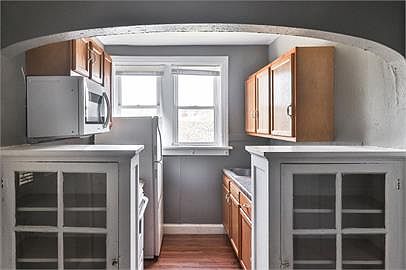 3rd image of 3862 Bamberger Ave APT 1N