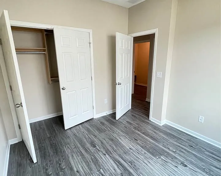 5303 N Toben Ct — Photo 9