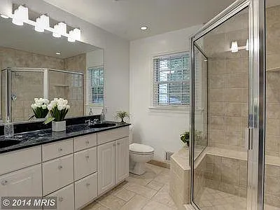 2nd Floor Bathroom - Full Bathroom