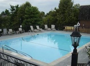 3392 Montavesta Rd, Lexington, KY 40502