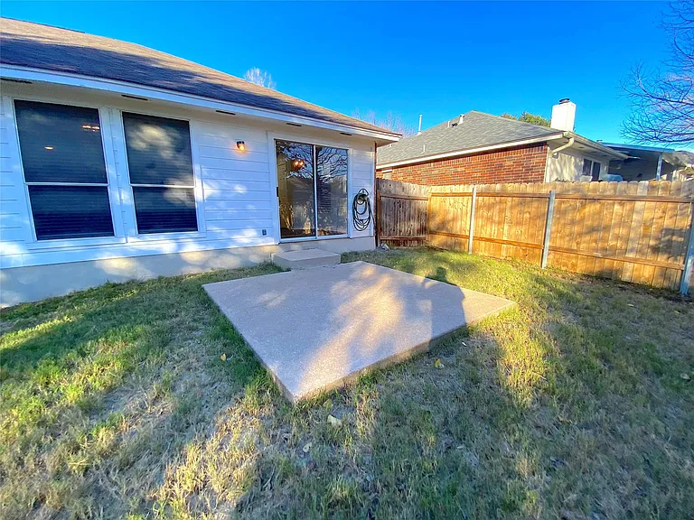 3015 Hill St — Photo 27