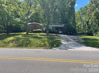 3108 Twelve Mile Creek Rd, Matthews, NC 28104