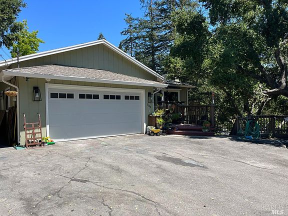 2nd image of 1098 N Thompson Road