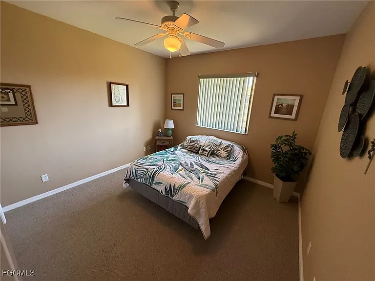 3619 SW 6th Ave — Photo 13