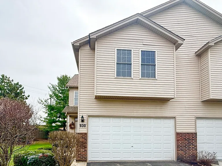 930 Case St — Photo 1
