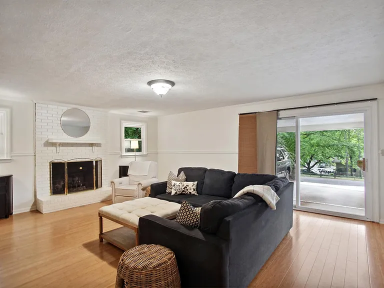 364 Westside Dr — Photo 21