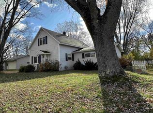 1611 W Jackson St, Merrill, WI 54452