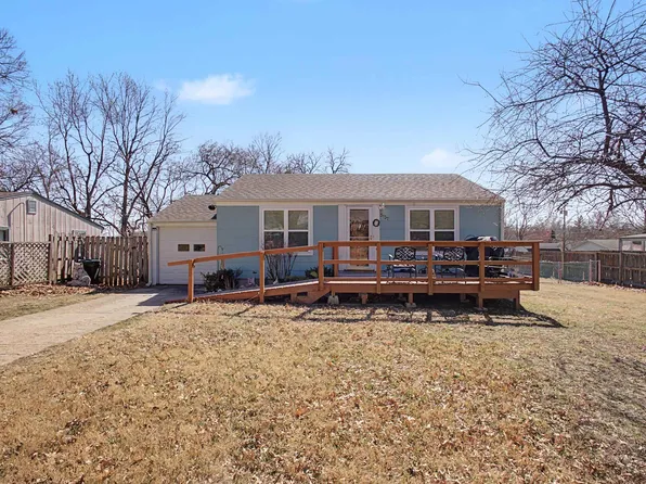 3137 Bermuda Ln, Manhattan, KS 66503