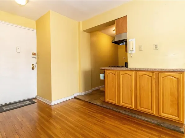 720 East 31st Street image 11 of 17