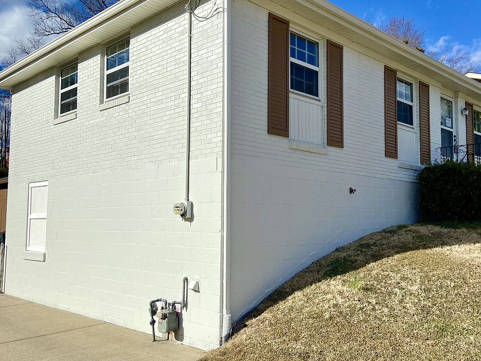 2nd image of 4805 Linbar Dr