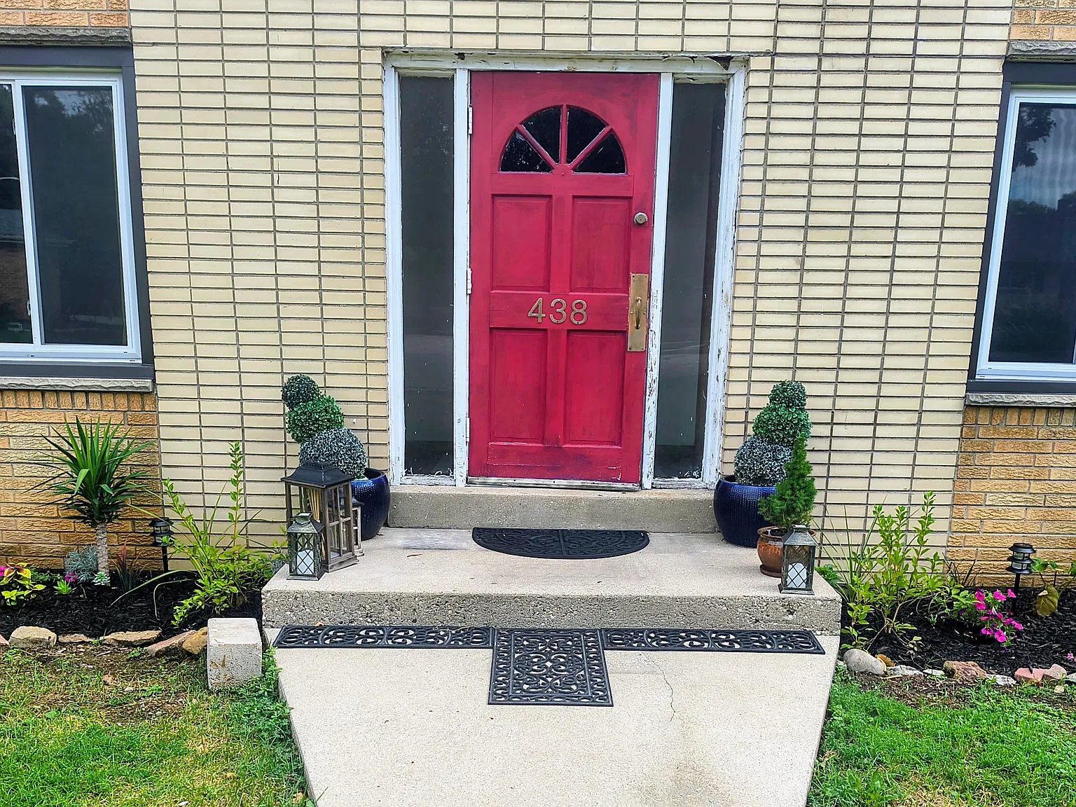 2 bed, 900 sqft, $1,250 — Photo 1