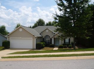 202 Creekside Dr, Lagrange, GA 30240