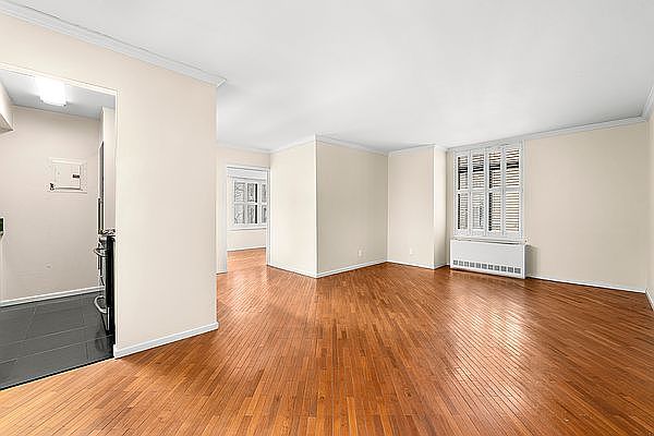1st image of 400 E 70th St APT 207