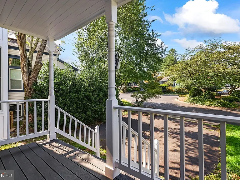 8421 Hollis Ln — Photo 3