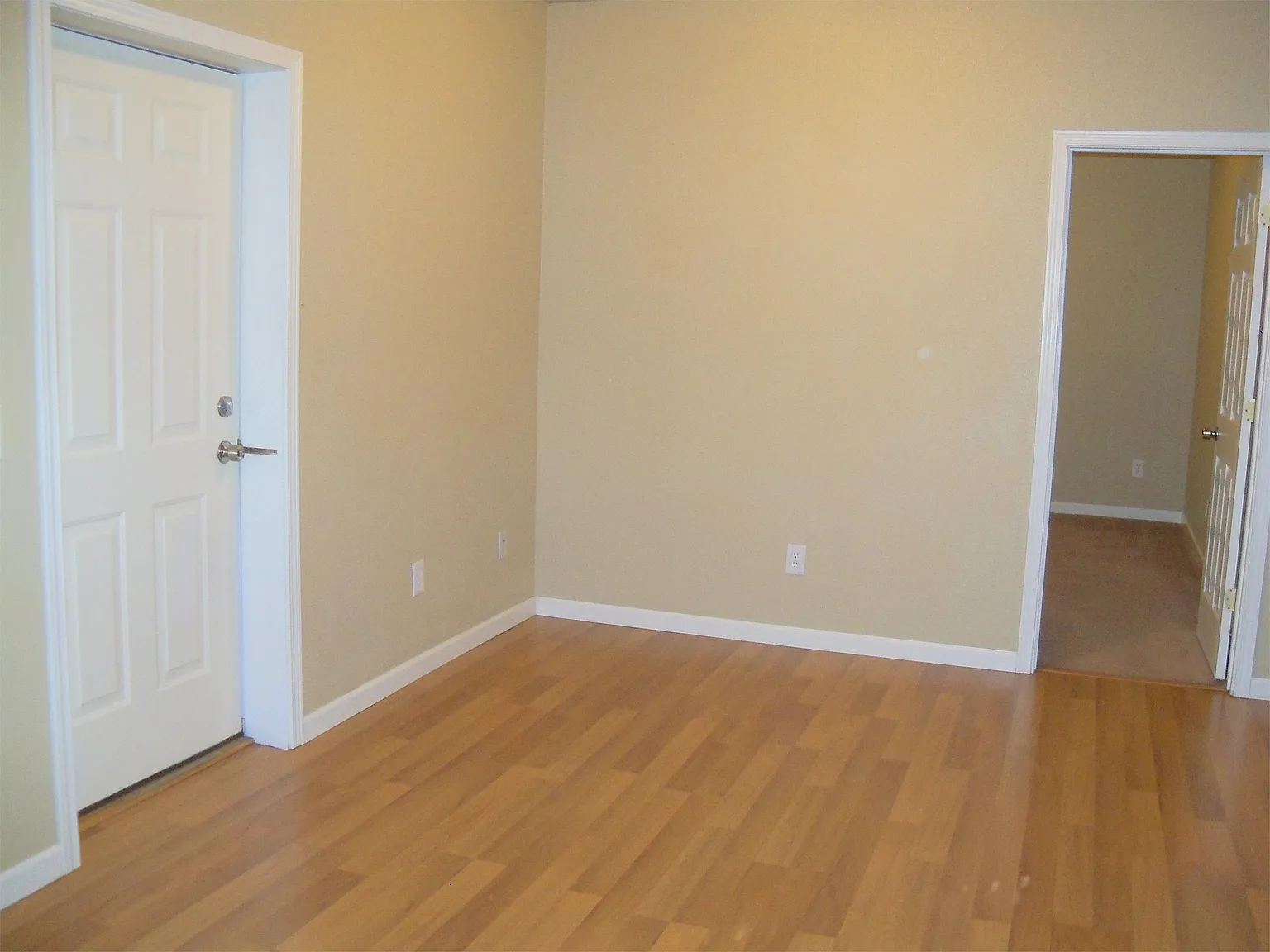 703 North 32nd St - 6 — Photo 2