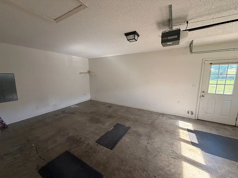 2188 Samanthas Wells Rd — Photo 16
