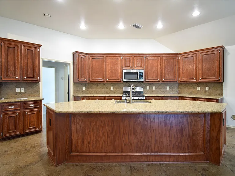 1511 Eden Meadows Dr — Photo 17