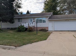 708 Willow St, Mapleton, IA 51034
