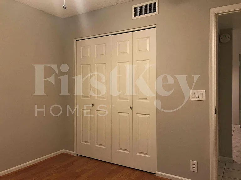 12925 N 73rd Ave — Photo 20