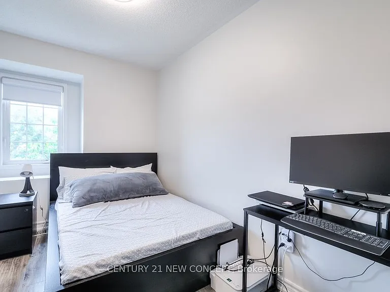 735 Sheppard Ave #33 — Photo 21