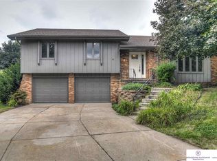 16723 Martha Cir, Omaha, NE 68130