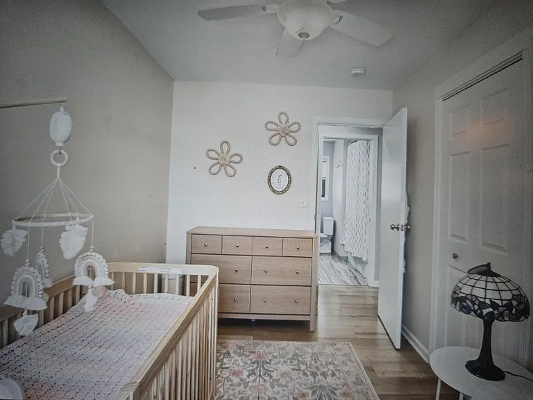 1004 W Noble St — Photo 13