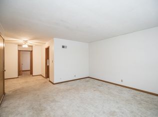1731 E St #9, Lincoln, NE 68508