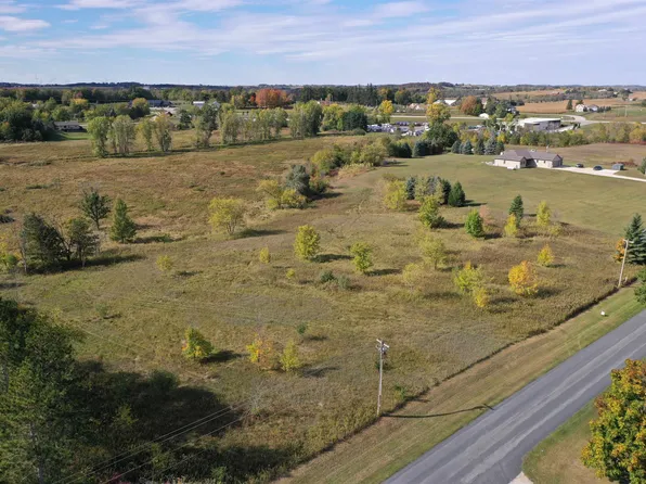 Log Cabin Rd, Saint Cloud, WI 53079