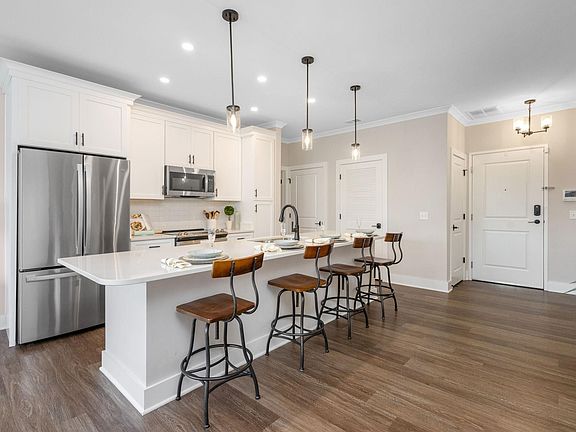 4th image of 1010 Corby Blvd Unit 302