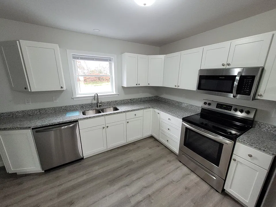 10 Juniper Ln