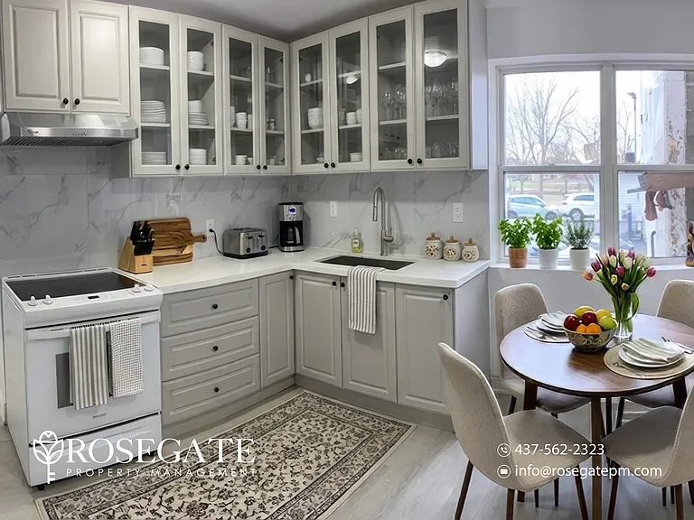 11 Avenue Pl #1 — Photo 2