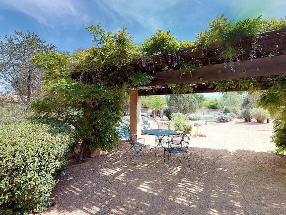 Community dinning areas