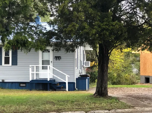 396 Robertsville Rd, Oak Ridge, TN 37830