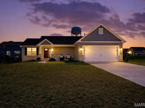 1588 Misty River Dr, Saint Paul, MO 63366