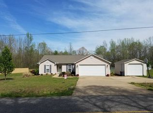 304 Juno Bargerton Rd, Lexington, TN 38351