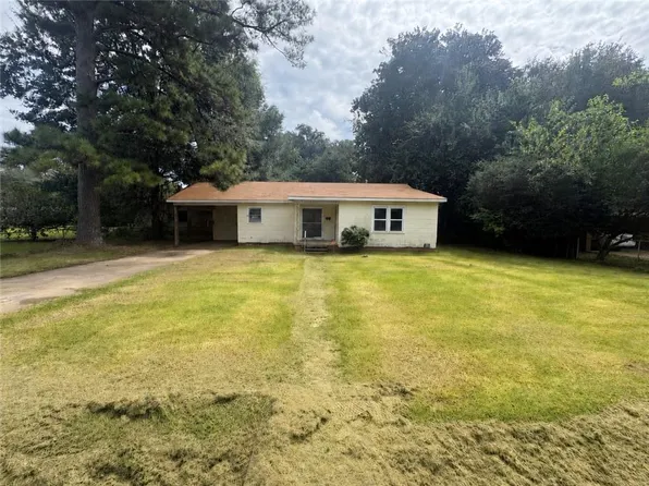 109 N Mathews Ave, Bunkie, LA 71322